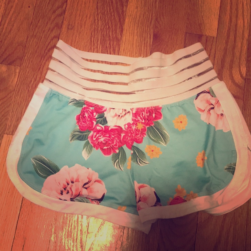 Scrunch booty high waist soft shorts
